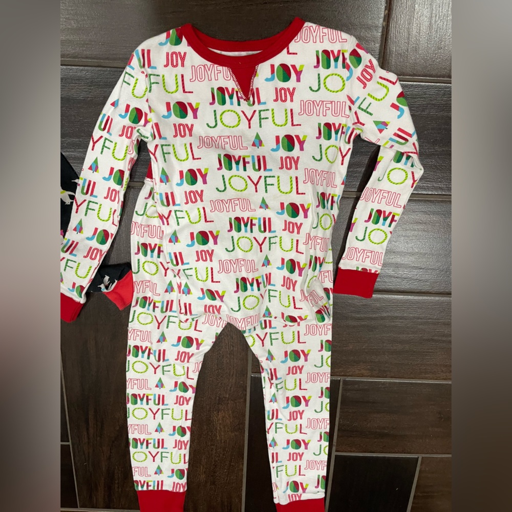 🎄BUNDLE - Kids Christmas Pajamas, Size 6, Used, 2 Sets of Long Sleeve/Pa…